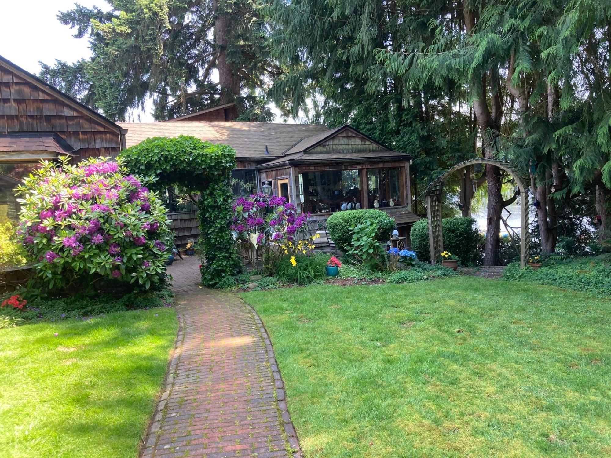 Cottage Lake Bed And Breakfast Woodinville Εξωτερικό φωτογραφία